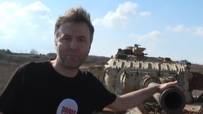 Sınırdaki hurda tankları Habertürk görüntüledi