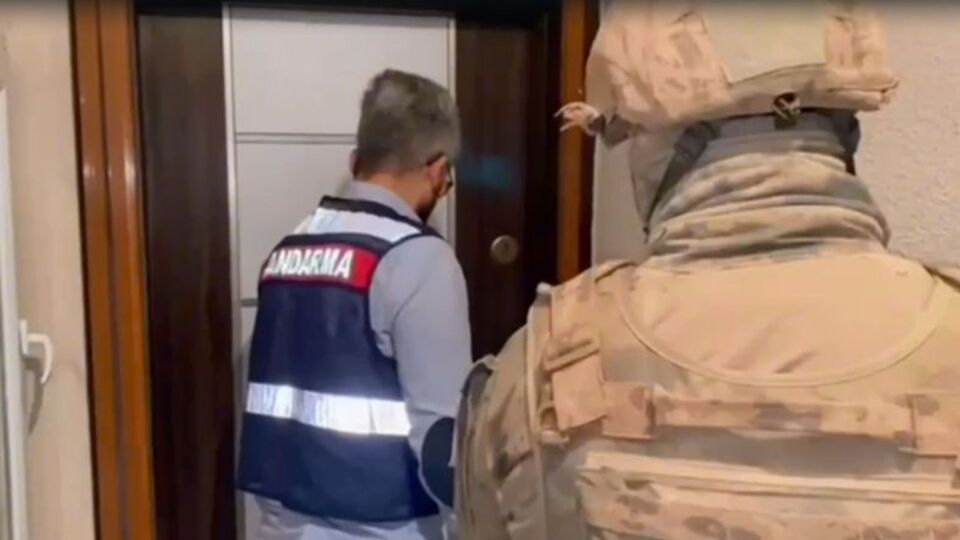 Zehir tacirlerine bir operasyon daha! 208 gözaltı var
