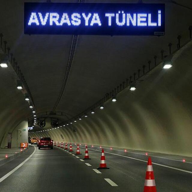 Avrasya Tüneli geçici olarak trafiğe kapatıldı