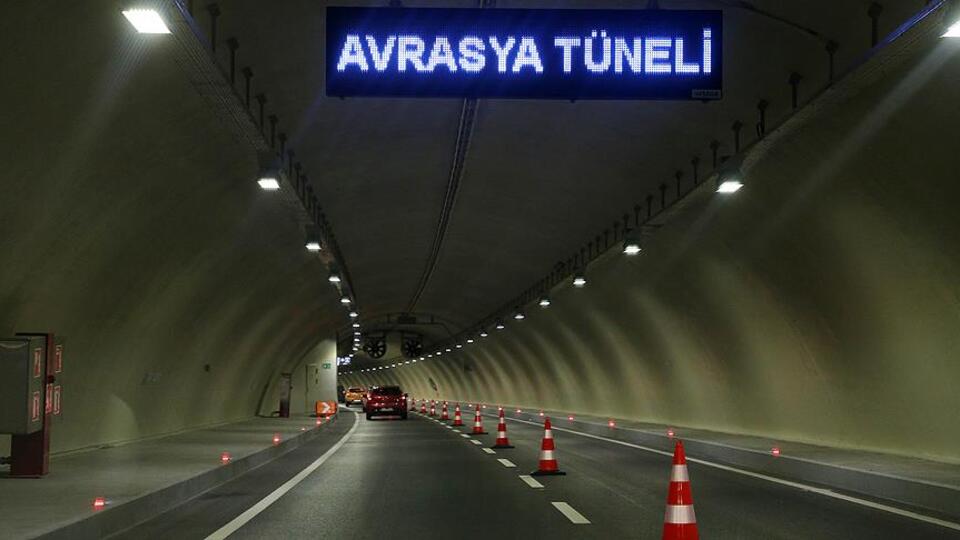 Avrasya Tüneli geçici olarak trafiğe kapatıldı