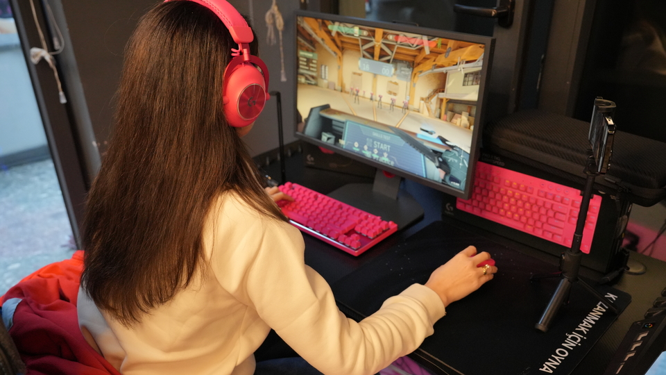 Esporculara özel yeni PRO X Serisi