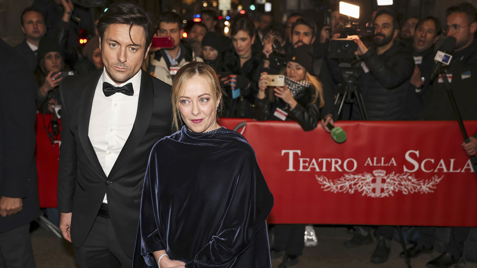 İtalyan Başbakan partnerinden ayrıldı