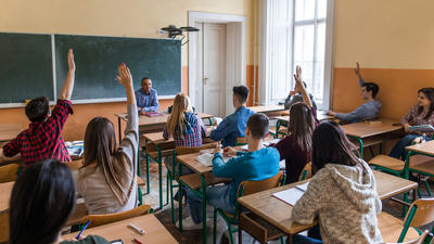 10. sınıf dersleri neler ve kaç saat?