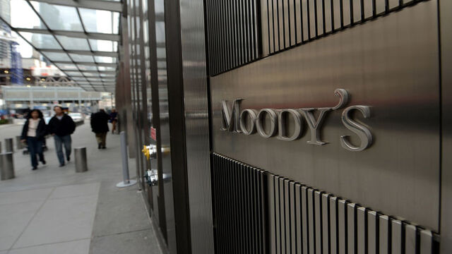 Moody's, İngiltere'nin not görünümünü "durağan"a çevirdi