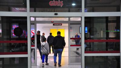 Öğle yemeği zehirledi! 454 işçi hastanelik oldu!