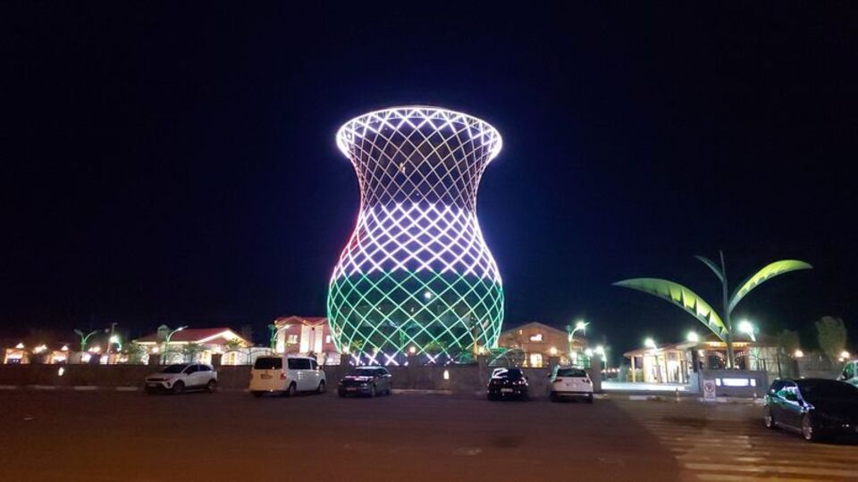 Çay bardağına Filistin bayrağı