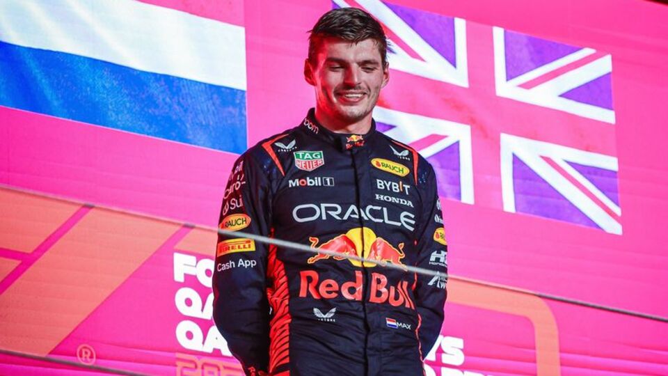 Sprint yarışında Verstappen birinci oldu!