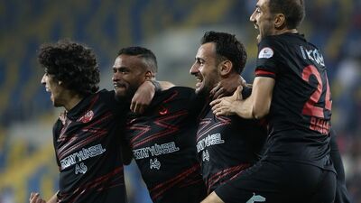 G.Birliği üç attı üç aldı!