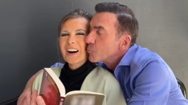 Filiz Akın oğluna kavuştu