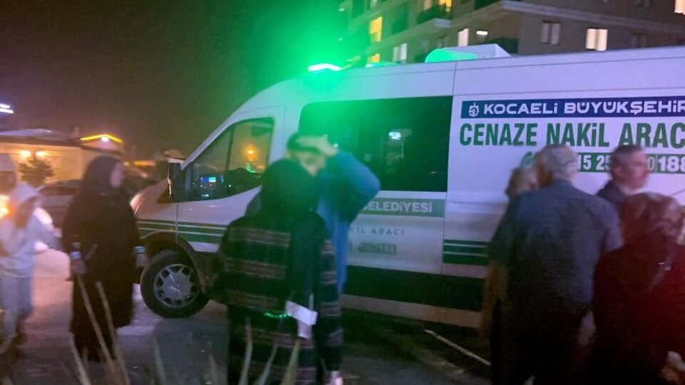 Kocaeli'de bıçaklı kavga: 1 ölü, 1 yaralı