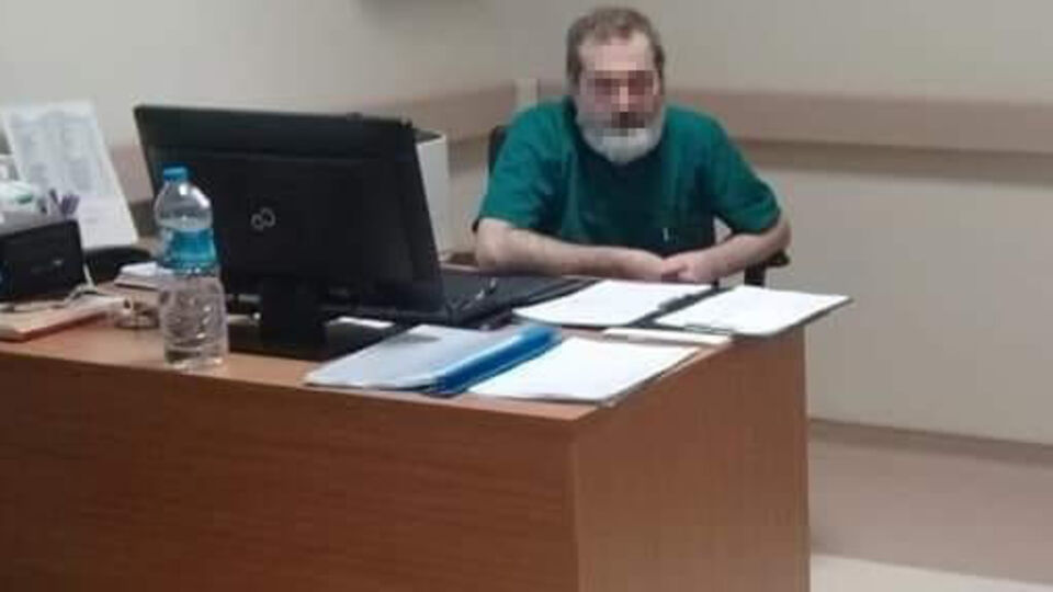 Doktor rüşvetten tutuklandı!