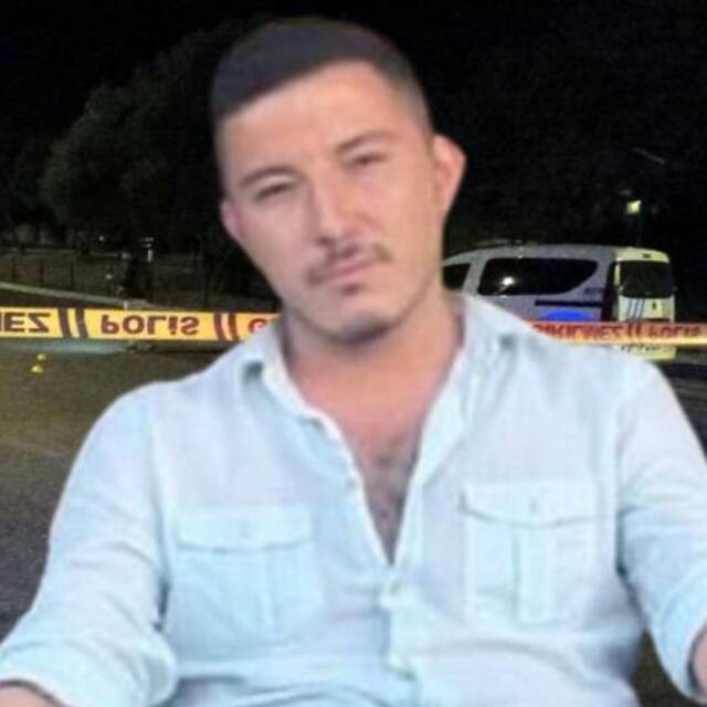 Tartışıp havaya ateş açtı, öldürüldü