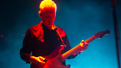 Ünlü müzisyen kansere yenik düştü