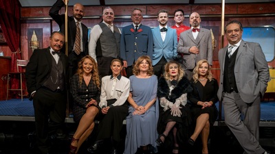 'Doğu Ekspresinde Cinayet' tiyatro sahnesinde