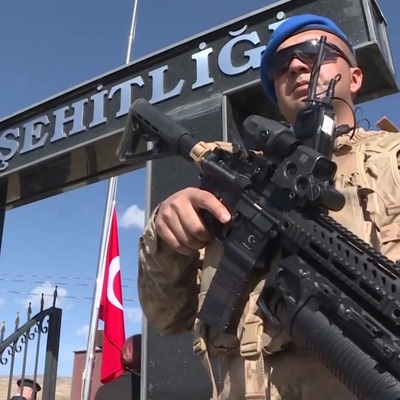 PKK'lı teröristlerin katlettiği 33 Yavi şehidi mezarları başında anıldı​​​​​​​
