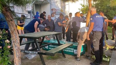 Adana'da yaşandı! Defalarca bıçakladı! Komşu vahşeti!