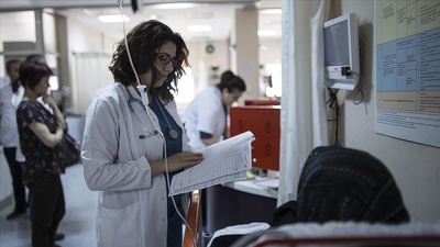 Bakanlık ve bağlı kuruluşlarına tabip, diş tabibi ve eczacı atanacak