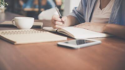 Be going to ile ilgili cümleler