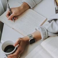 Duyuru ile ilgili cümleler