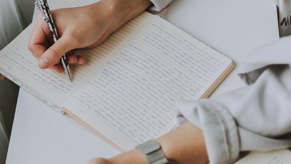 İstiklal ile ilgili cümleler