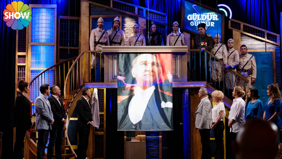 'Güldür Güldür Show'un Cumhuriyet skecinde gözyaşları sel oldu