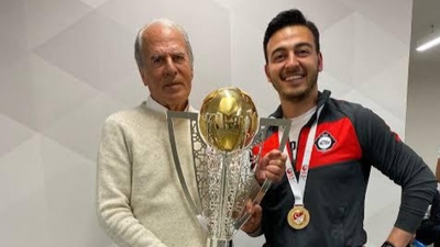 Profesyonel liglerin en genç hocası Süleyman Gökhan Karaaslan!