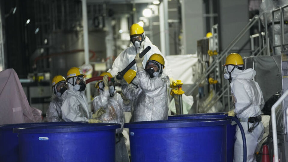Fukuşima Nükleer Santrali'nde 2 işçi hastanede