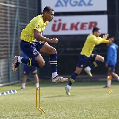 Fenerbahçe'de Djiku şoku!