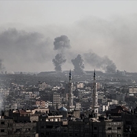 Gazze'ye yoğun bombardıman