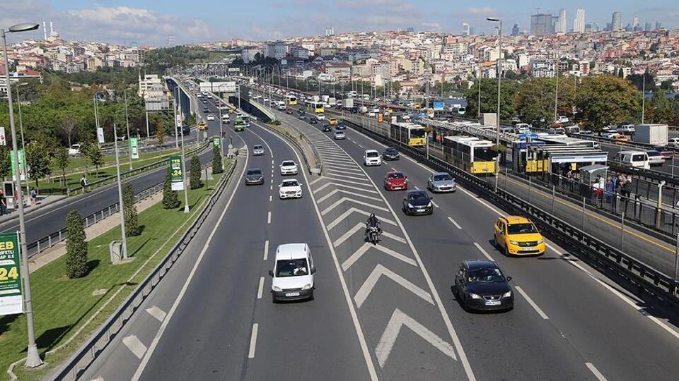 İstanbul'da bazı yollar trafiğe kapatıldı