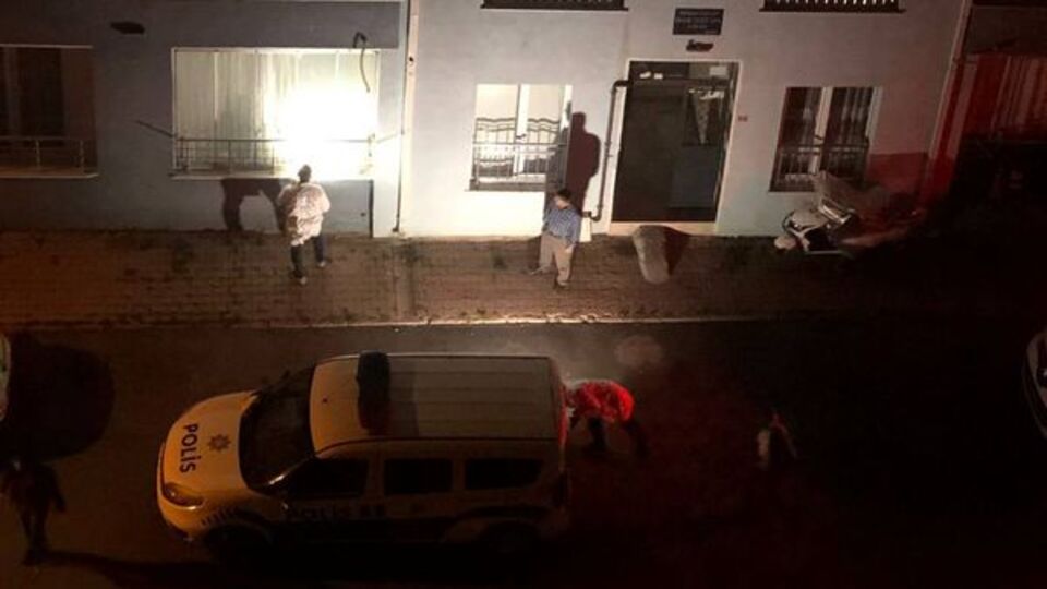 Tartıştığı komşusunun evine ateş açtı: 3 yaralı