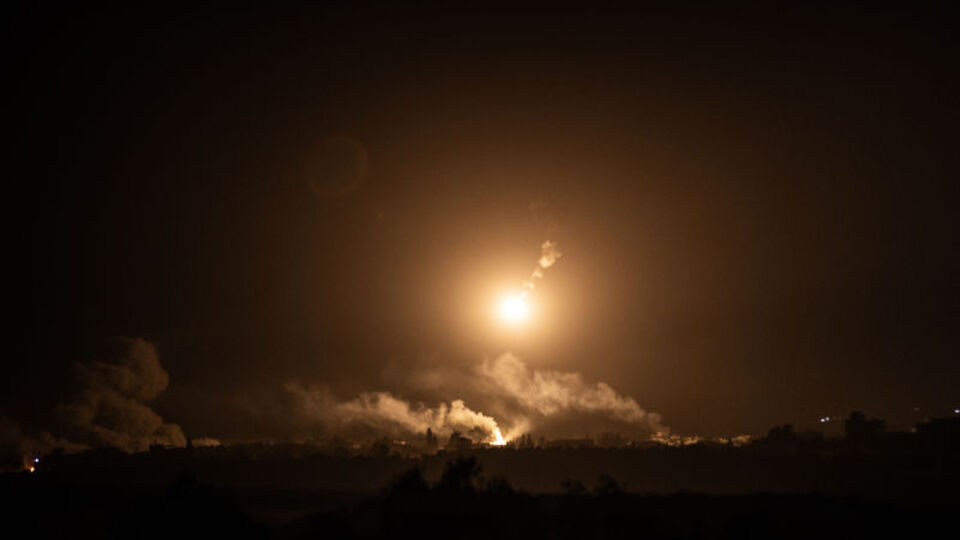 İsrail hastaneyi bombalamakla tehdit ediyor
