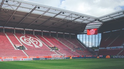 Mainz 05, El Ghazi'yi affetti