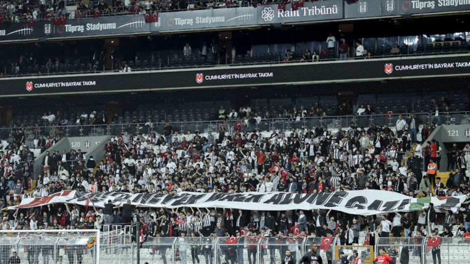 Galibiyete rağmen 'istifa' sesleri