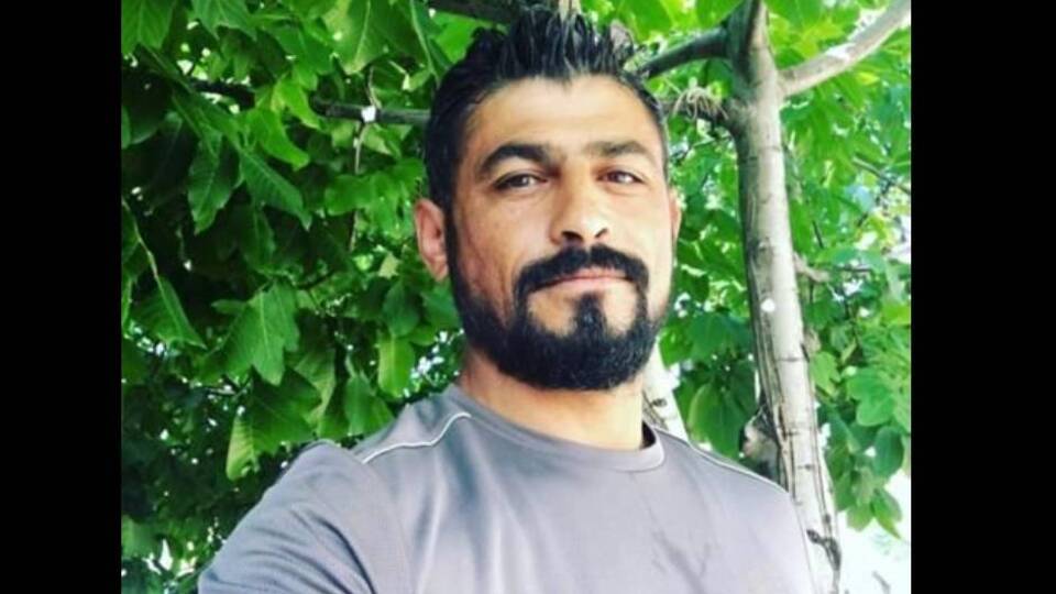 15 gün sonra otomobilinde ölü bulundu