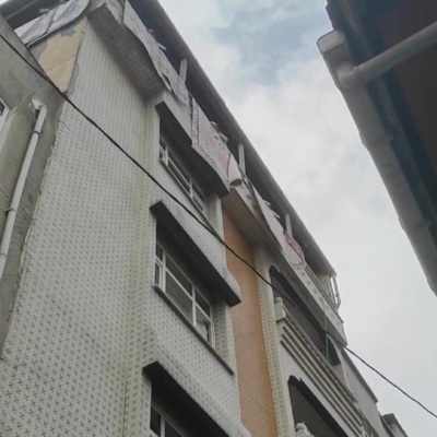 Gaziosmanpaşada bir şüphelinin pompalı tüfekle ateş açtığı 3 polis ve 1 bekçi yaralandı
