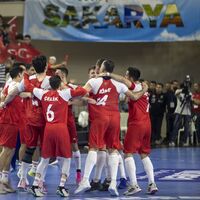 Hentbolda İtalya'yı devirdik