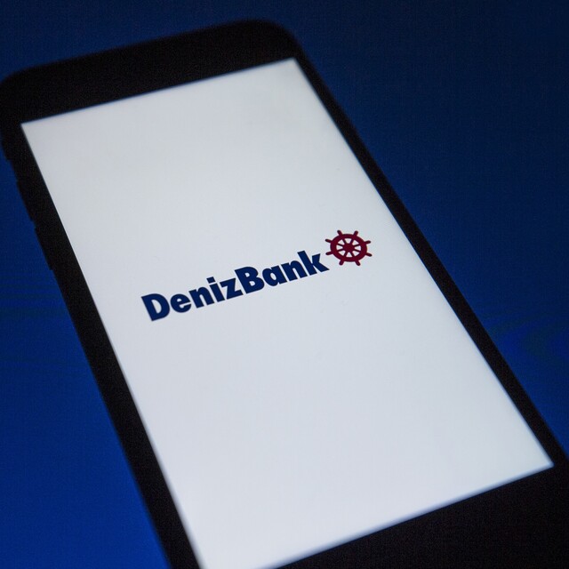 Denizbank'tan ünlü isimlere suç duyurusu