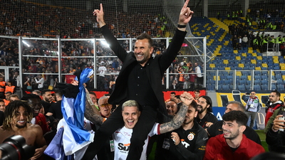 Okan Buruk imzayı atıyor!