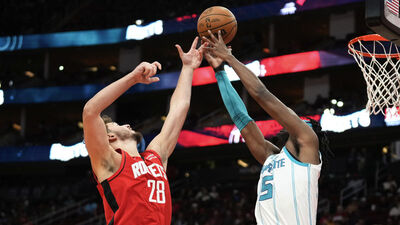 Alperen'li Houston galibiyetle tanıştı