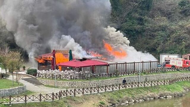 Trabzon'da sosyal tesis yandı