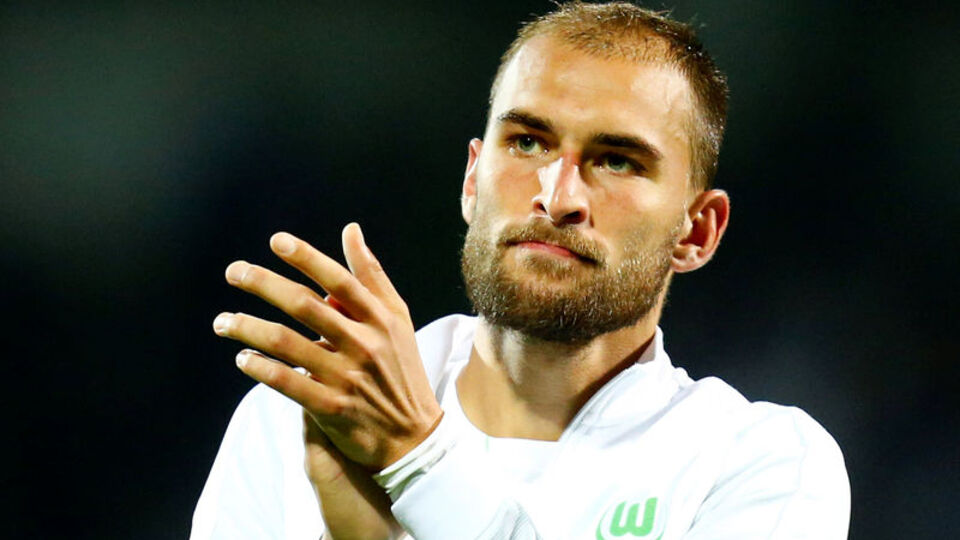 Maçta kalp krizi geçiren Bas Dost kararını verdi