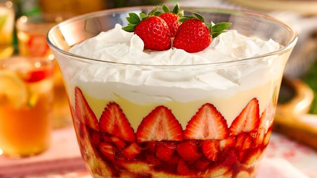 Yiyen vazgeçemiyor: Trifle tarifi!