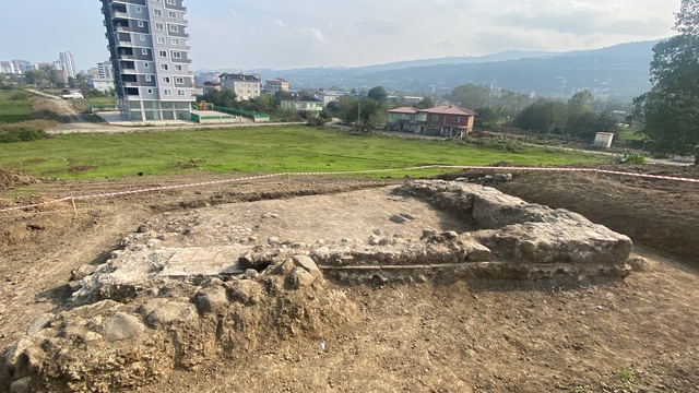 İnşaat kazısından çıktı