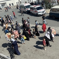 Şifa Hastanesi yerleşkesinin giriş kısmı vuruldu