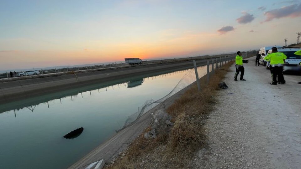 Traktör sulama kanalına devrildi: 1 ölü, 1 yaralı