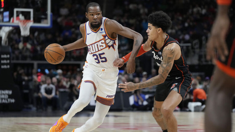 Phoenix Suns, Detroit Pistons'ı devirdi!