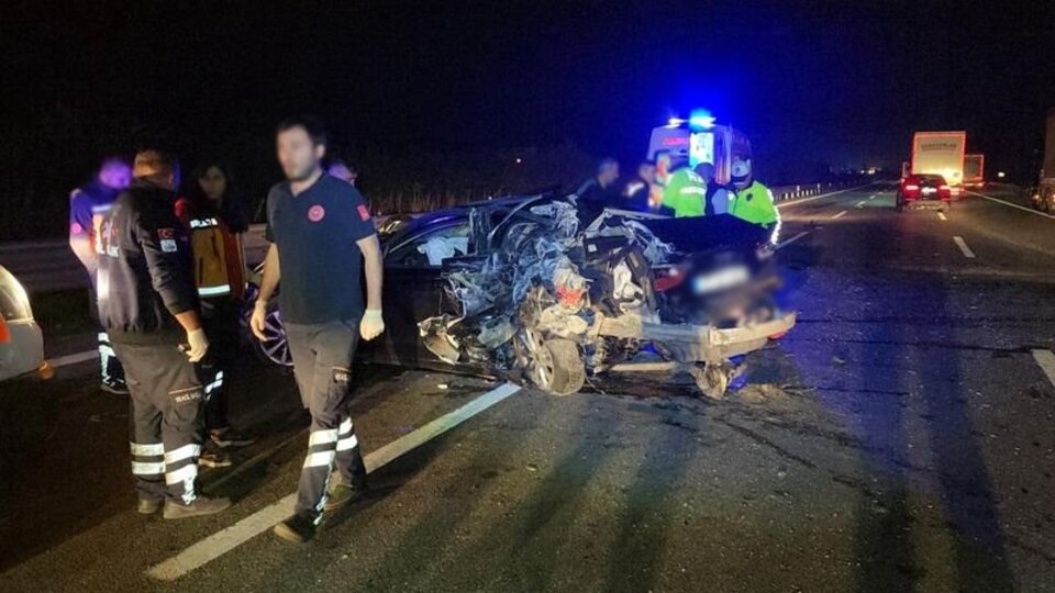 İBB Meclis Üyesi, Düzce'de trafik kazası geçirdi: 1 ölü, 2 yaralı