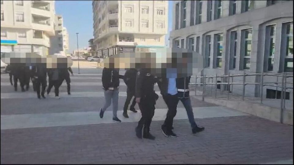 Telefon dolandırıcılığına 5 tutuklama