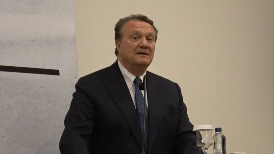 Hasan Arat üyelerle buluştu